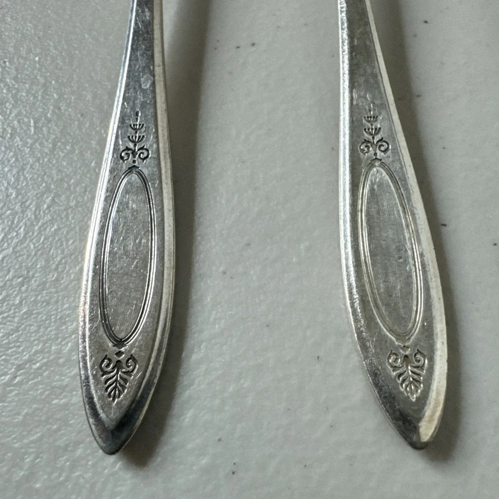 Lot 6 Oneida Community Adam Salad Forks‎ 6 1/8
